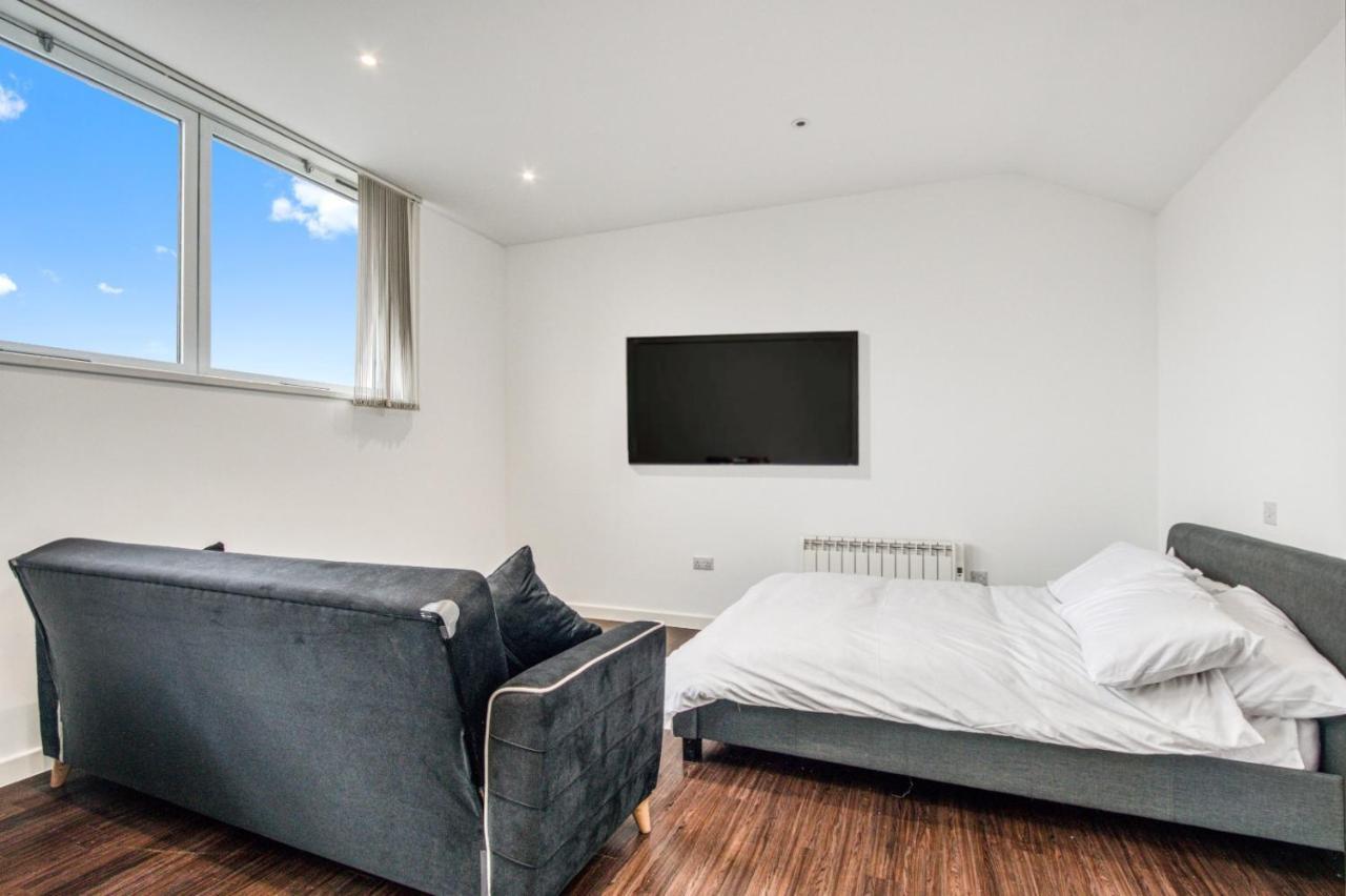 Apartamento Stylish Studio By Heathrow Airport Londres Exterior foto