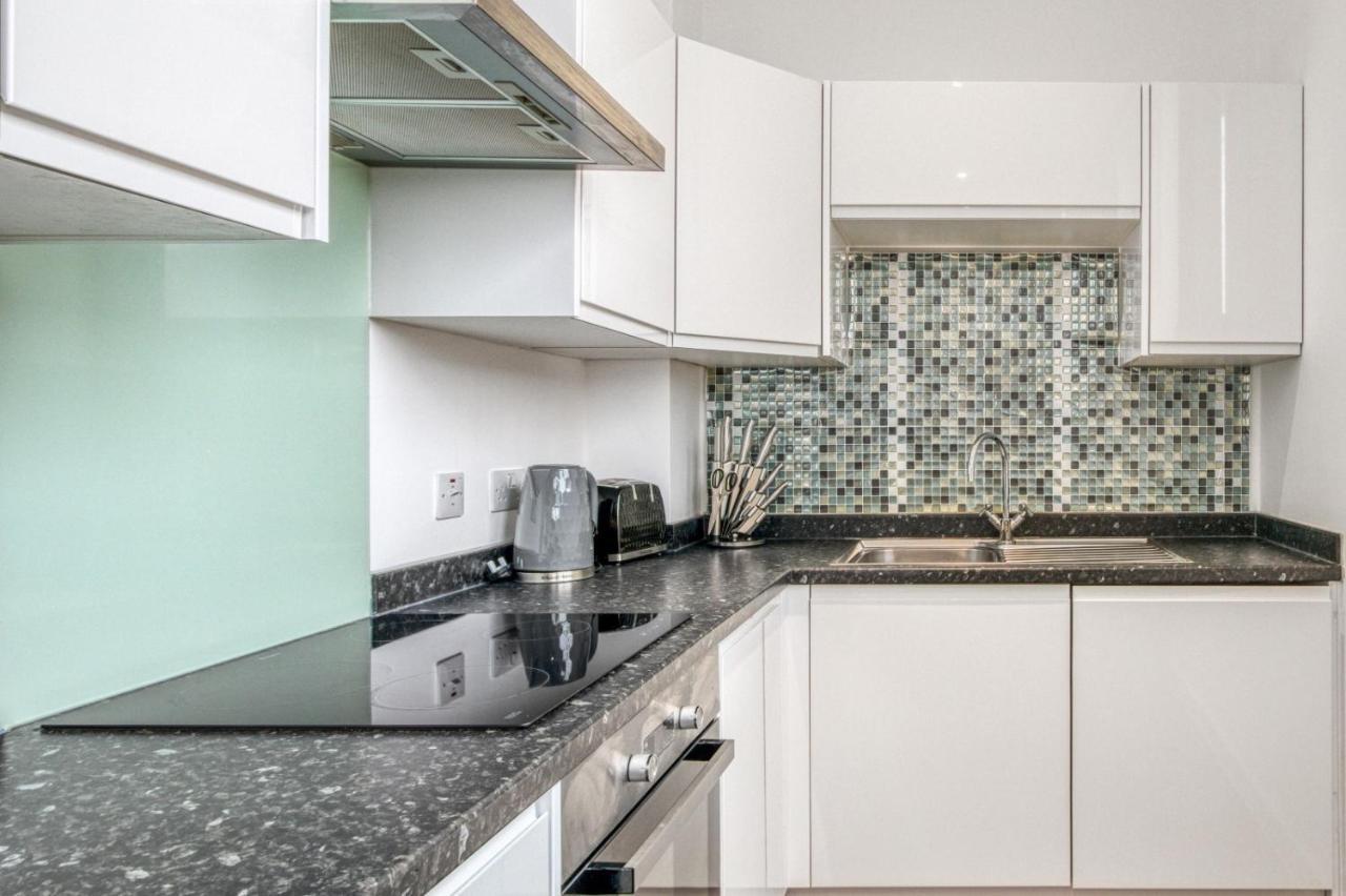 Apartamento Stylish Studio By Heathrow Airport Londres Exterior foto
